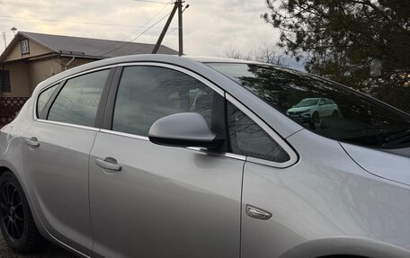 Opel Astra J, 2010 год, 580 000 рублей, 2 фотография