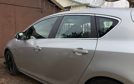 Opel Astra J, 2010 год, 580 000 рублей, 6 фотография