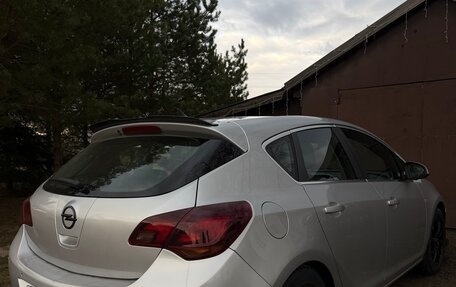 Opel Astra J, 2010 год, 580 000 рублей, 4 фотография