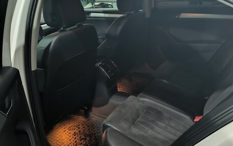 Skoda Superb III рестайлинг, 2017 год, 2 400 000 рублей, 8 фотография