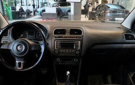 Volkswagen Polo VI (EU Market), 2013 год, 850 000 рублей, 9 фотография