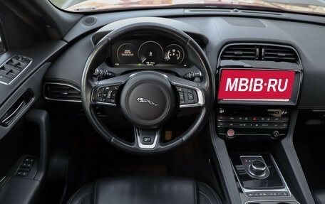 Jaguar F-Pace, 2016 год, 11 фотография
