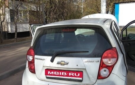 Chevrolet Spark III, 2013 год, 800 000 рублей, 4 фотография