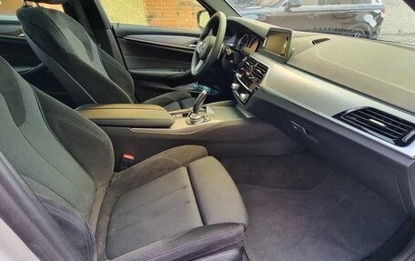 BMW 5 серия, 2019 год, 4 650 000 рублей, 15 фотография