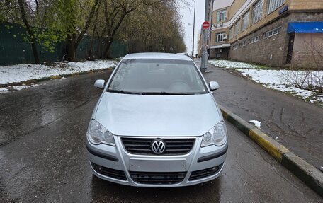 Volkswagen Polo IV рестайлинг, 2005 год, 449 000 рублей, 2 фотография