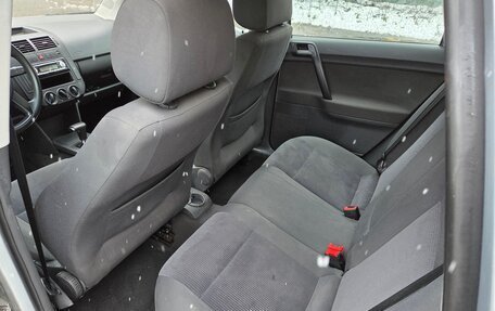 Volkswagen Polo IV рестайлинг, 2005 год, 449 000 рублей, 7 фотография