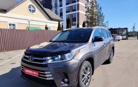 Toyota Highlander III, 2017 год, 3 090 000 рублей, 1 фотография