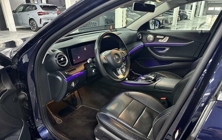 Mercedes-Benz E-Класс, 2017 год, 2 800 000 рублей, 3 фотография