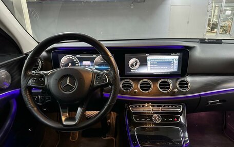 Mercedes-Benz E-Класс, 2017 год, 2 800 000 рублей, 17 фотография
