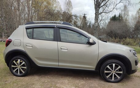 Renault Sandero II рестайлинг, 2016 год, 5 фотография