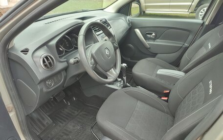 Renault Sandero II рестайлинг, 2016 год, 11 фотография