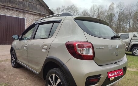 Renault Sandero II рестайлинг, 2016 год, 8 фотография