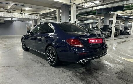 Mercedes-Benz E-Класс, 2017 год, 2 800 000 рублей, 21 фотография