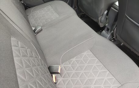 Renault Sandero II рестайлинг, 2016 год, 18 фотография