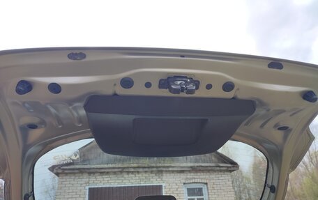 Renault Sandero II рестайлинг, 2016 год, 23 фотография