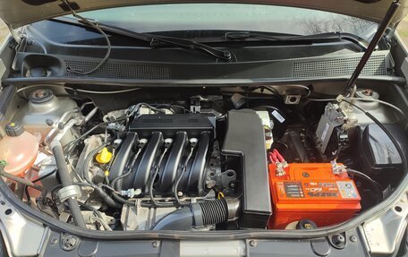 Renault Sandero II рестайлинг, 2016 год, 32 фотография