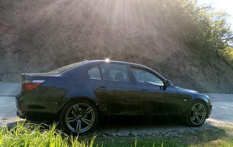 BMW 5 серия, 2005 год, 1 050 000 рублей, 12 фотография