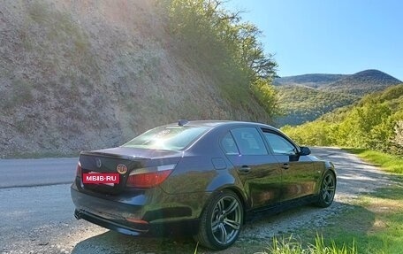 BMW 5 серия, 2005 год, 1 050 000 рублей, 11 фотография