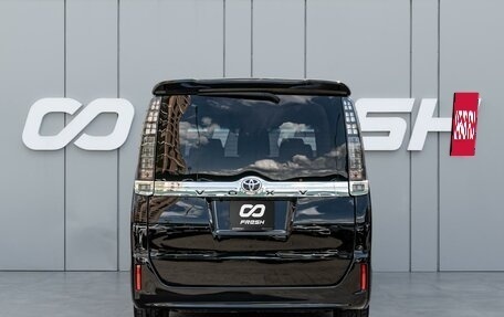 Toyota Voxy III, 2017 год, 1 750 000 рублей, 4 фотография