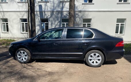 Skoda Superb III рестайлинг, 2013 год, 900 000 рублей, 7 фотография