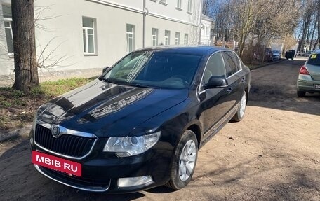 Skoda Superb III рестайлинг, 2013 год, 900 000 рублей, 8 фотография