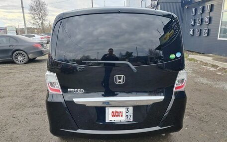 Honda Freed I, 2012 год, 1 100 000 рублей, 3 фотография