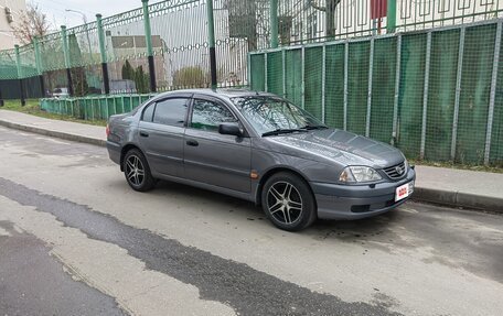 Toyota Avensis III рестайлинг, 2002 год, 350 000 рублей, 3 фотография