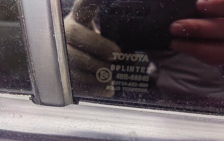 Toyota Avensis III рестайлинг, 2002 год, 350 000 рублей, 26 фотография