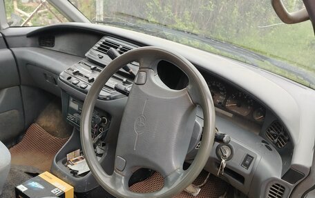 Toyota Estima III рестайлинг -2, 1997 год, 300 000 рублей, 6 фотография