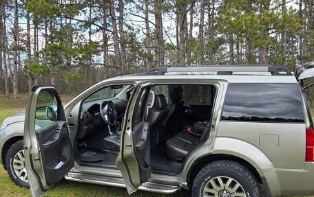 Nissan Pathfinder, 2010 год, 1 550 000 рублей, 15 фотография