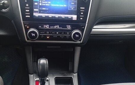 Subaru Legacy VII, 2018 год, 1 100 000 рублей, 13 фотография