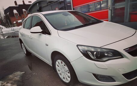Opel Astra J, 2011 год, 490 000 рублей, 9 фотография