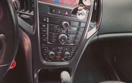 Opel Astra J, 2011 год, 490 000 рублей, 17 фотография