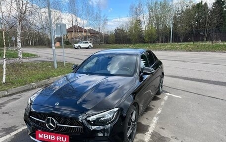 Mercedes-Benz E-Класс, 2020 год, 4 490 000 рублей, 3 фотография