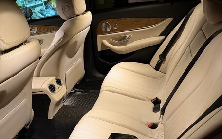 Mercedes-Benz E-Класс, 2020 год, 4 700 000 рублей, 2 фотография