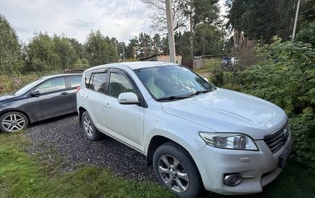 Toyota RAV4, 2011 год, 1 300 000 рублей, 2 фотография