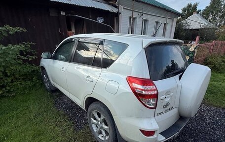 Toyota RAV4, 2011 год, 1 300 000 рублей, 5 фотография