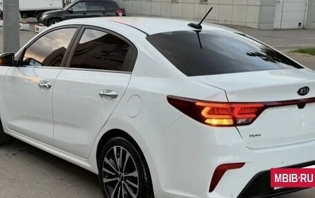 KIA Rio IV, 2018 год, 1 250 000 рублей, 3 фотография