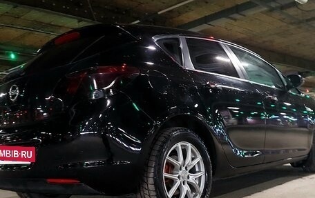 Opel Astra J, 2010 год, 670 000 рублей, 3 фотография