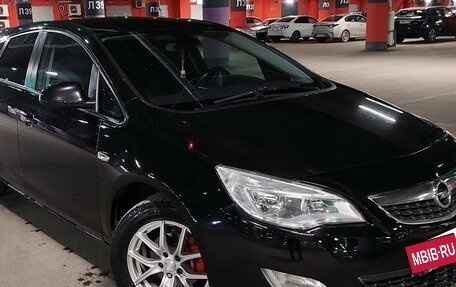 Opel Astra J, 2010 год, 670 000 рублей, 5 фотография