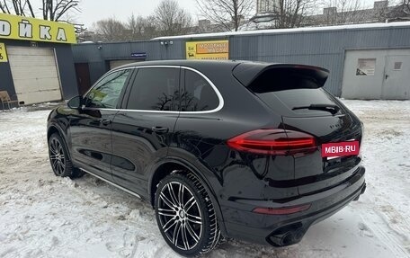 Porsche Cayenne III, 2015 год, 3 850 000 рублей, 4 фотография