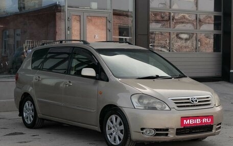 Toyota Ipsum II, 2002 год, 725 000 рублей, 3 фотография