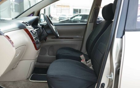 Toyota Ipsum II, 2002 год, 725 000 рублей, 18 фотография