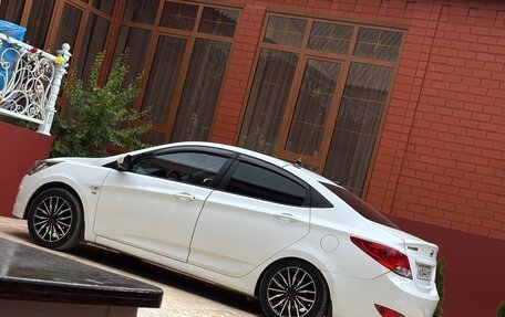 Hyundai Solaris II рестайлинг, 2014 год, 725 000 рублей, 1 фотография