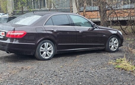 Mercedes-Benz E-Класс, 2010 год, 1 350 000 рублей, 4 фотография