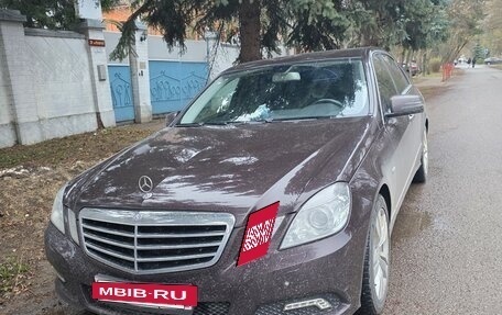 Mercedes-Benz E-Класс, 2010 год, 1 350 000 рублей, 2 фотография