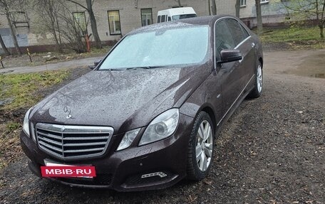 Mercedes-Benz E-Класс, 2010 год, 1 350 000 рублей, 5 фотография