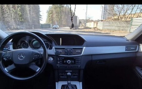 Mercedes-Benz E-Класс, 2010 год, 1 350 000 рублей, 16 фотография