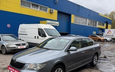 Skoda Superb III рестайлинг, 2012 год, 850 000 рублей, 3 фотография