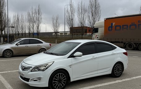 Hyundai Solaris II рестайлинг, 2014 год, 725 000 рублей, 3 фотография